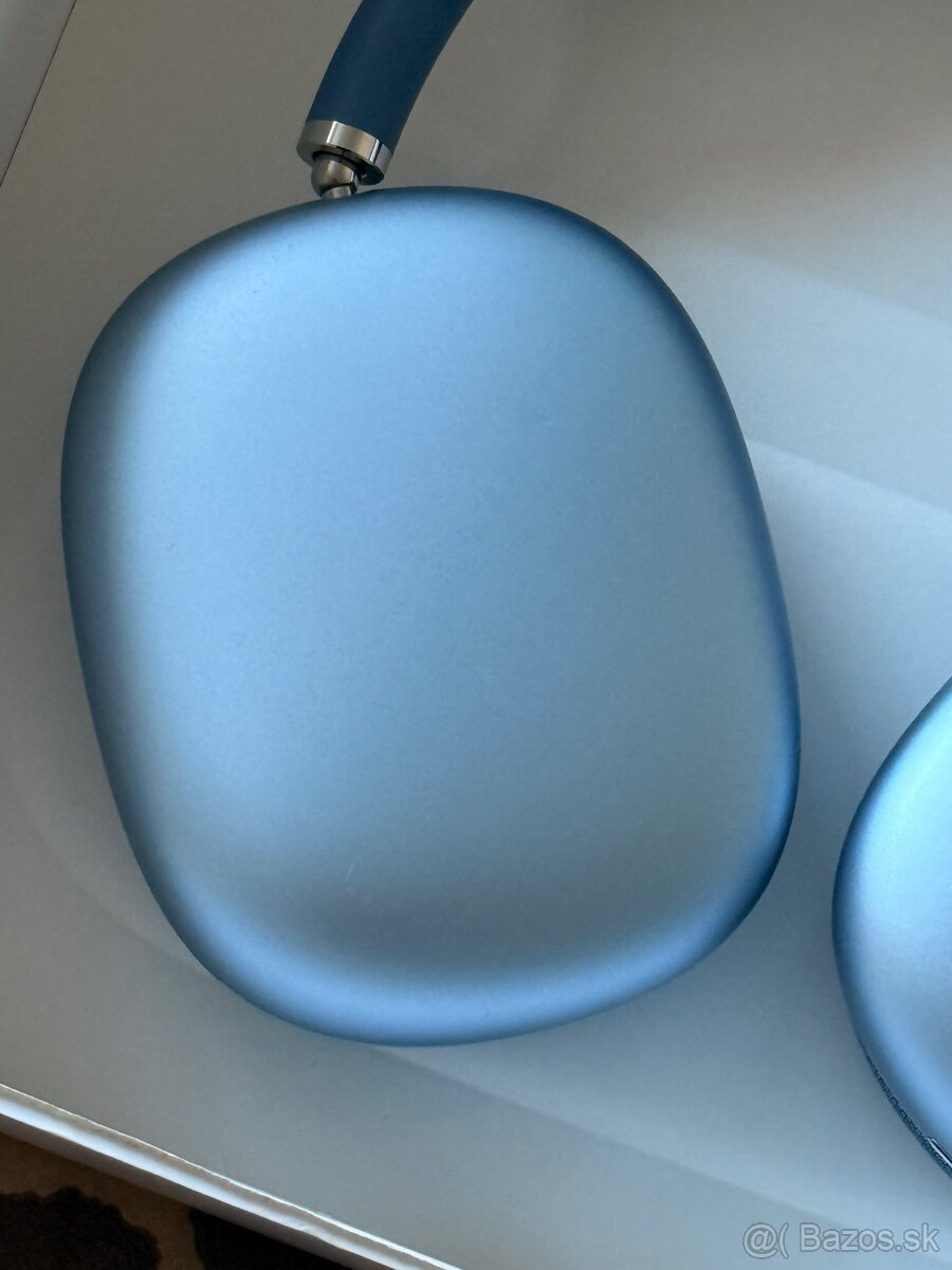 AirPods Max - blue - 13
