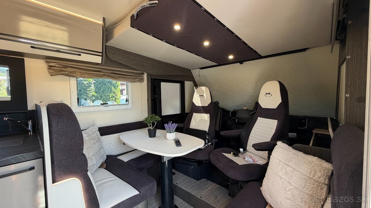 Premium Karavan - McLouis Nevis 873 (2026/7) - 13