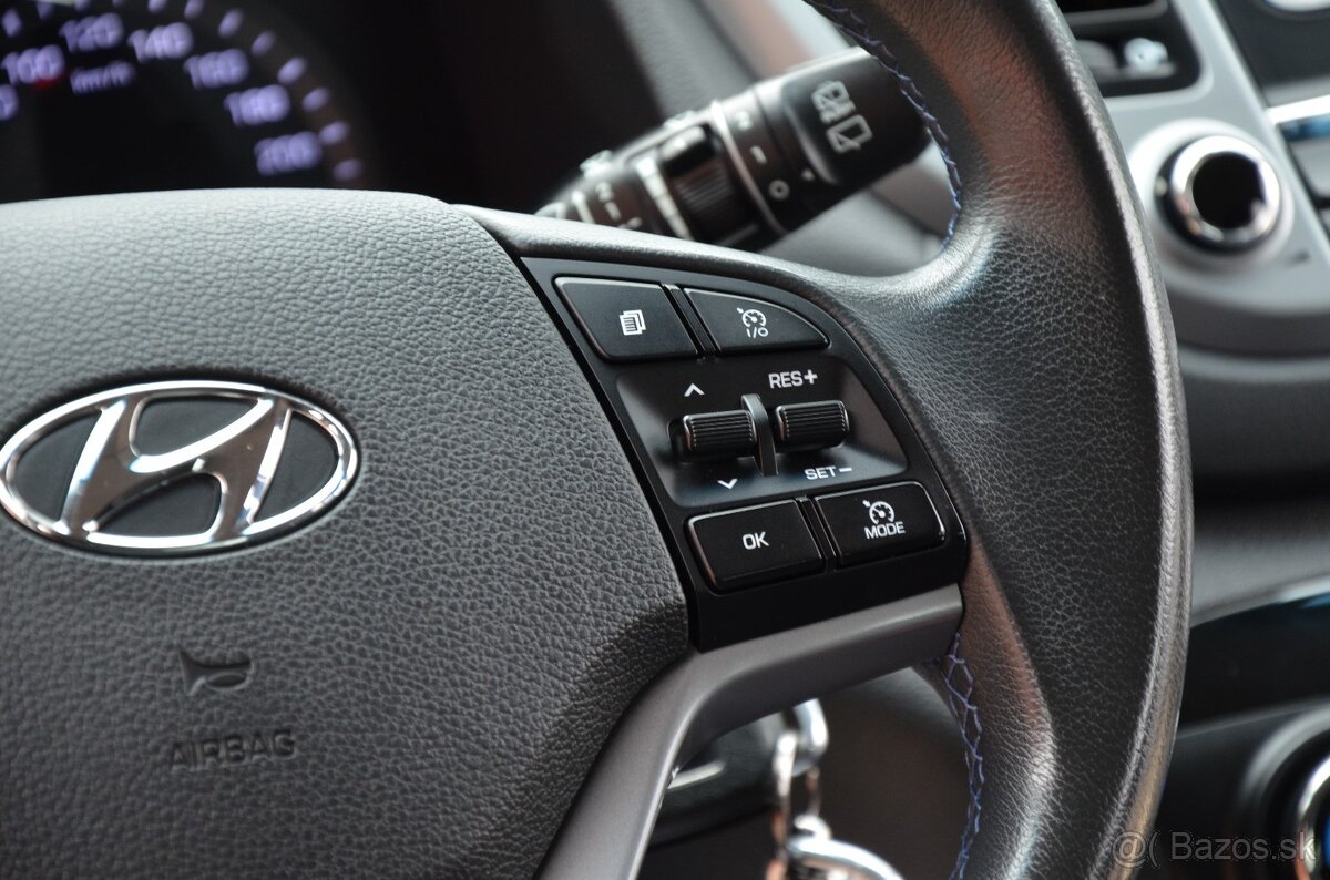 Hyundai Tucson 2,0 CRDi Family 4x4 AT6 100kw - 13