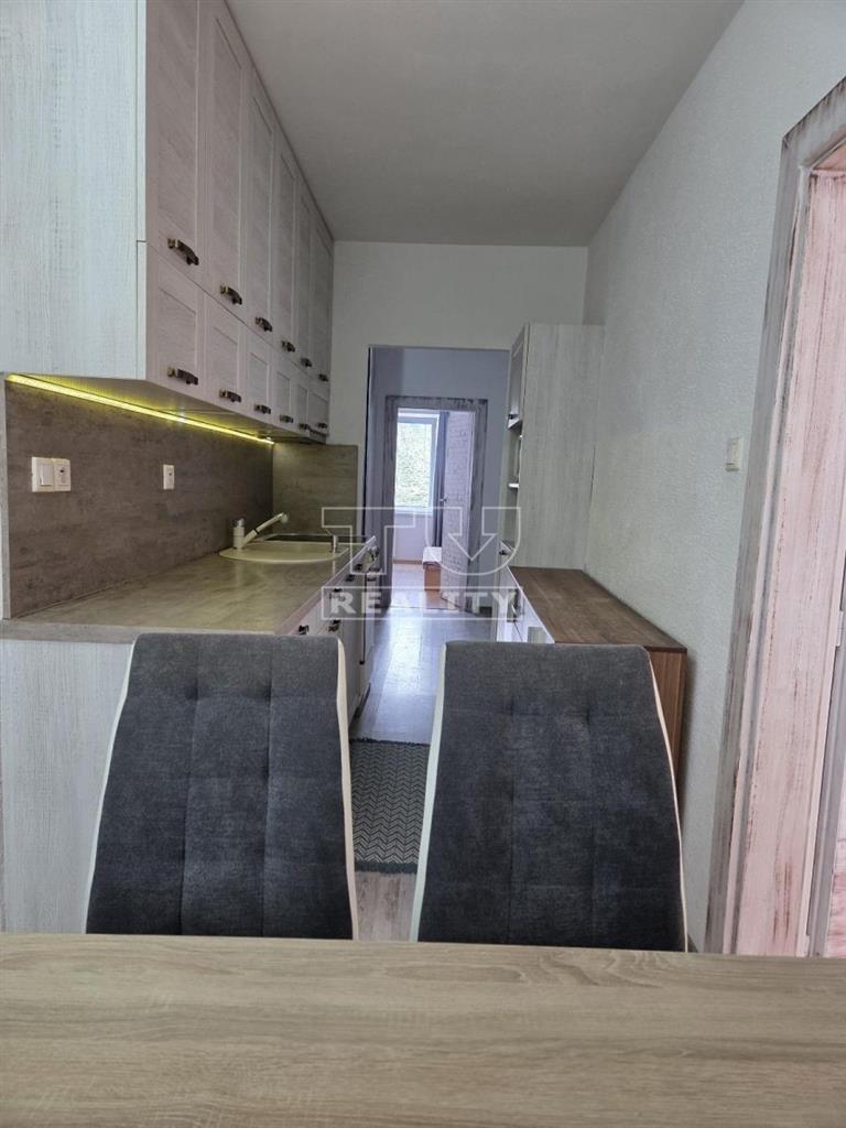 ZNÍŽENÁ CENA
TUreality ponúka na predaj 4 izbový byt.. - 13