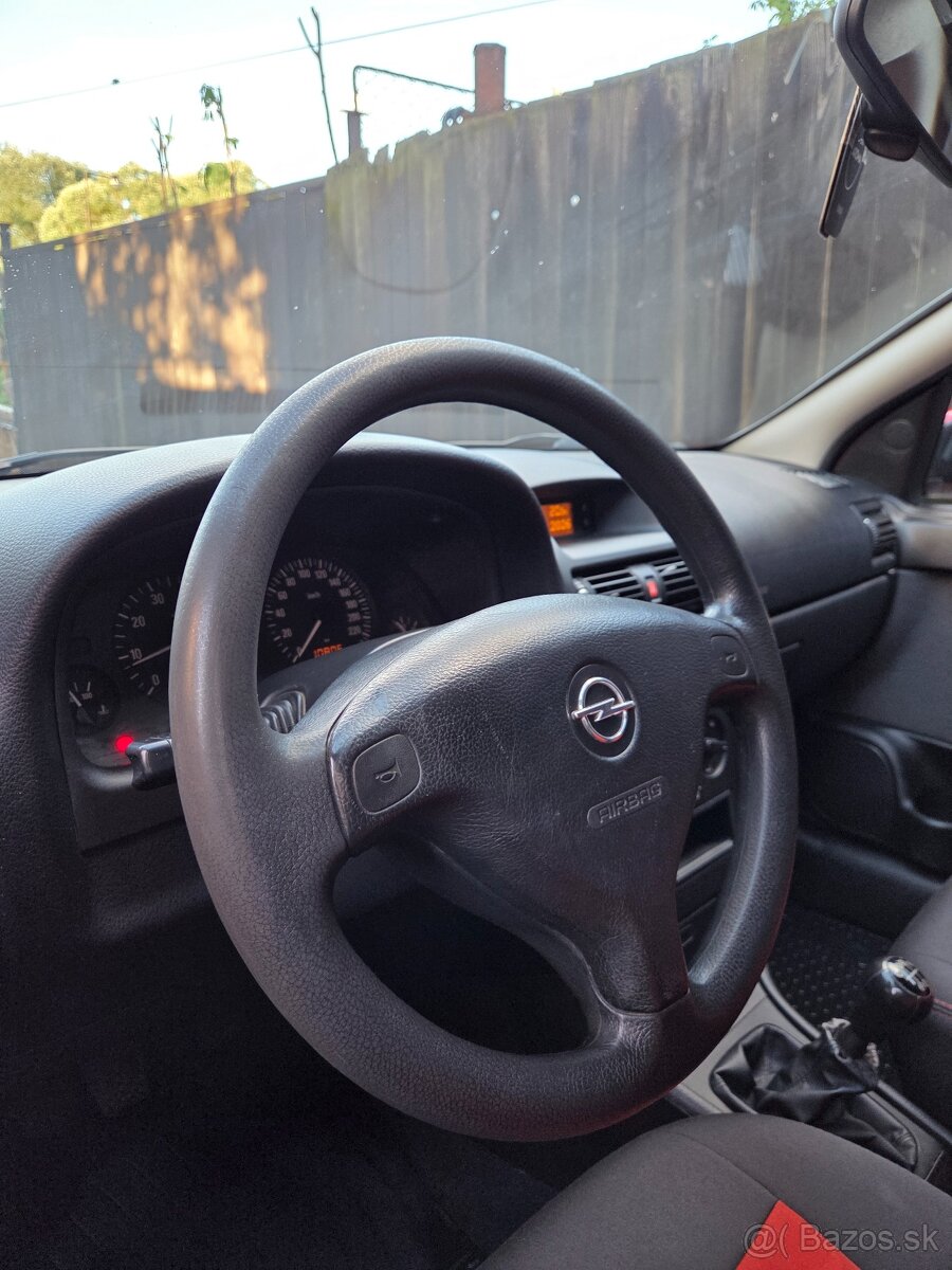 Opel Astra 1.4 - 13
