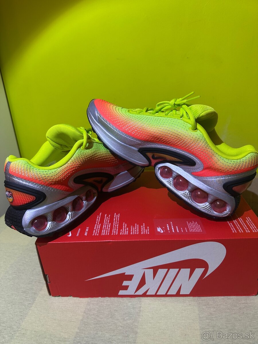 Panske tenisky Nike Air Max DN - 13
