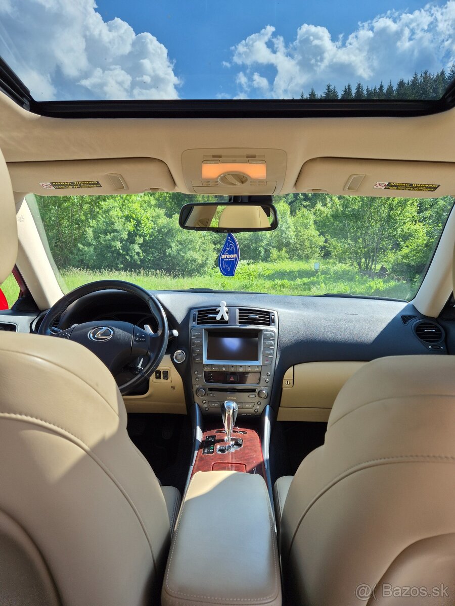 Lexus IS250. AWD. 71tis. Najeto - 13