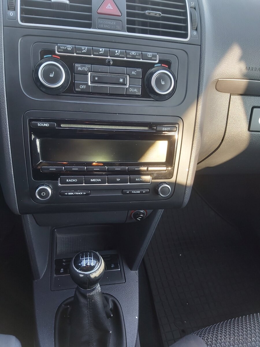 Volkswagen Touran 2.0 TDI Highline - 13