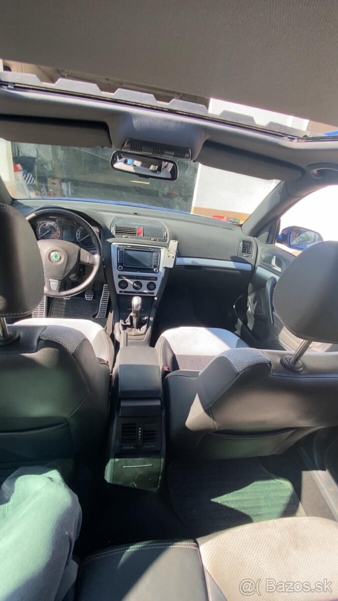 Škoda Octavia combi RS Tdi 125kw - 13