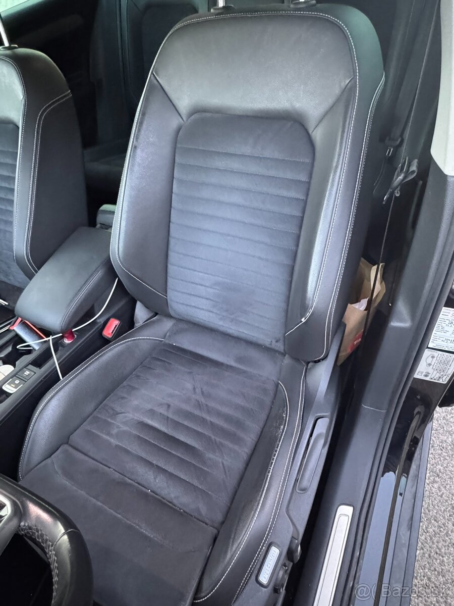 Volkswagen Passat Variant 2.0 TDI EVO DSG - 13
