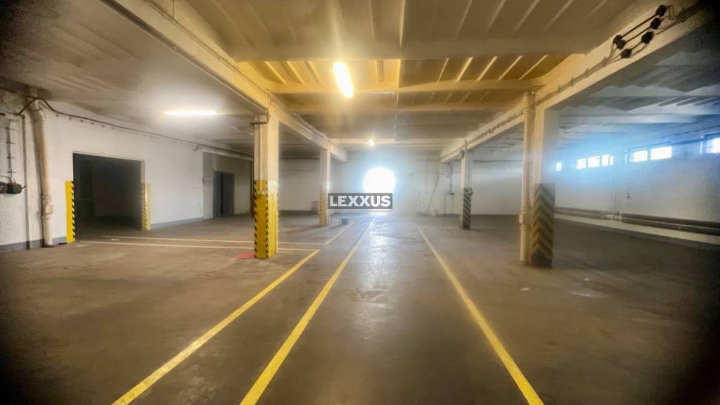 | komfortná skladová hala s parkovaním v areáli, Pod. Biskup - 13