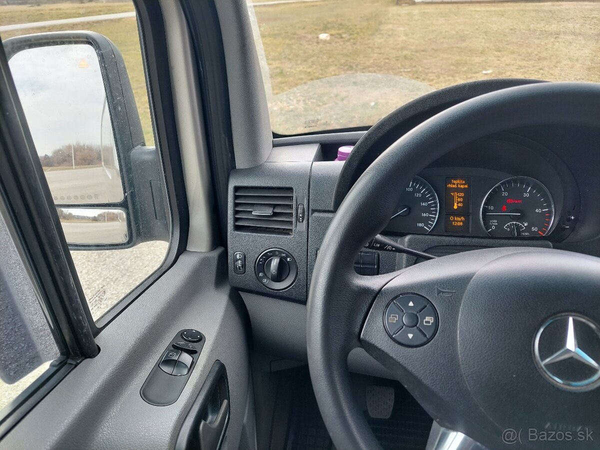 Mercedes-Benz Sprinter 319 Bluetec 3.0V6 140kW odpočet DPH - 13