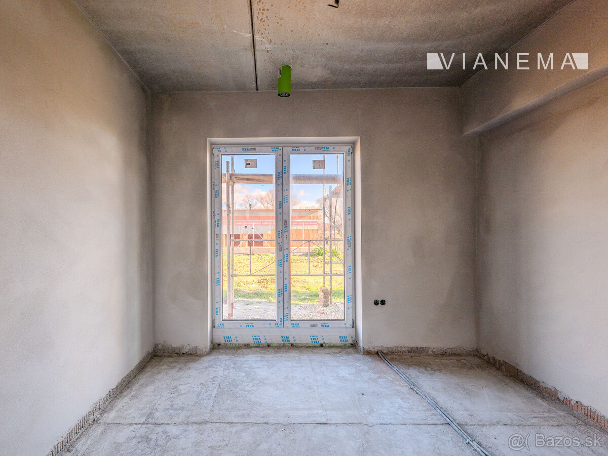 IBA U NÁS Na predaj 4i rodinný dom, Dvorec, 572m2, BNB - 13