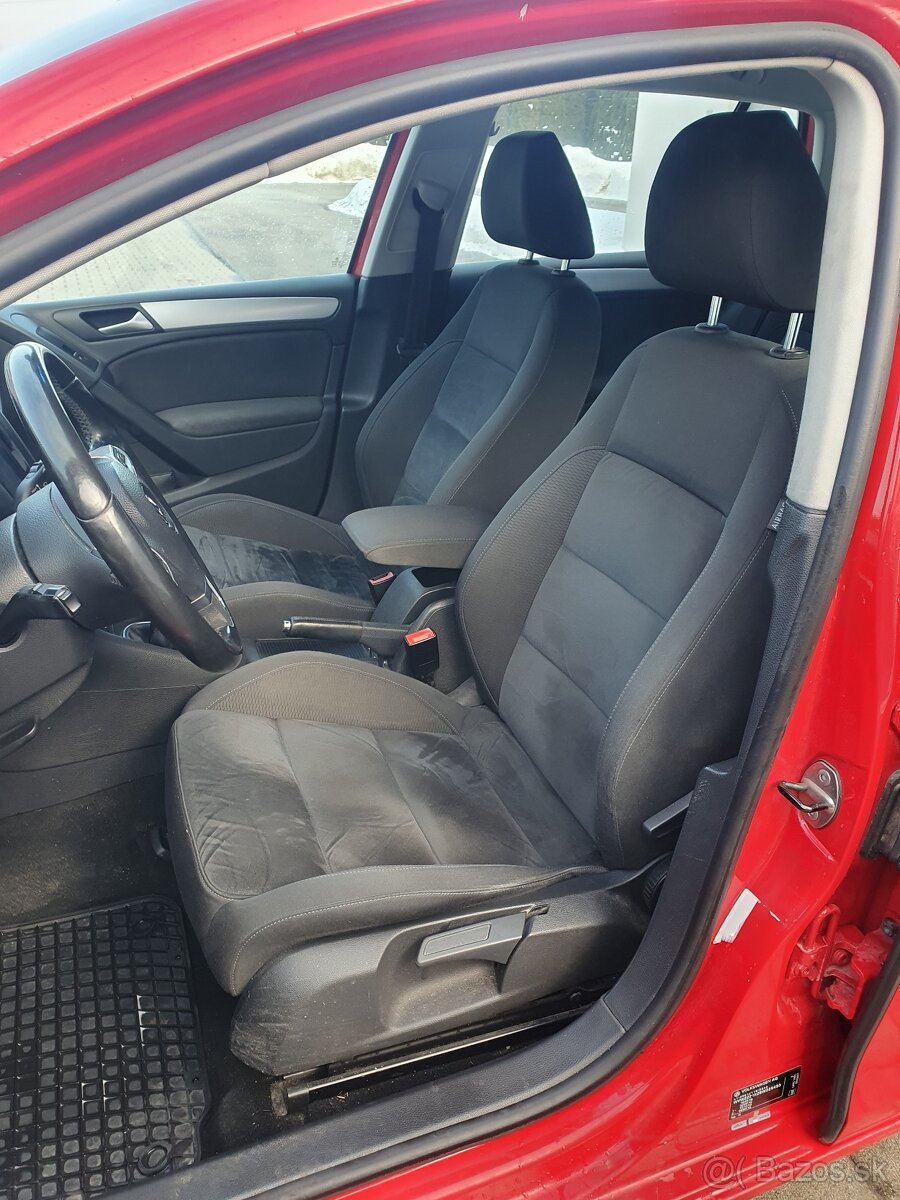 Volkswagen Golf 6 1.6 TDI Highline - 13