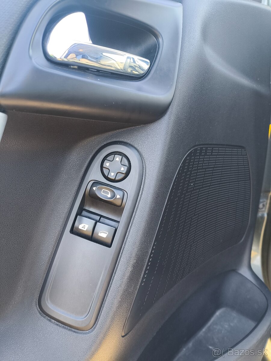 Citroën C3 1.4i Attraction 54kW73HP M5 - 13