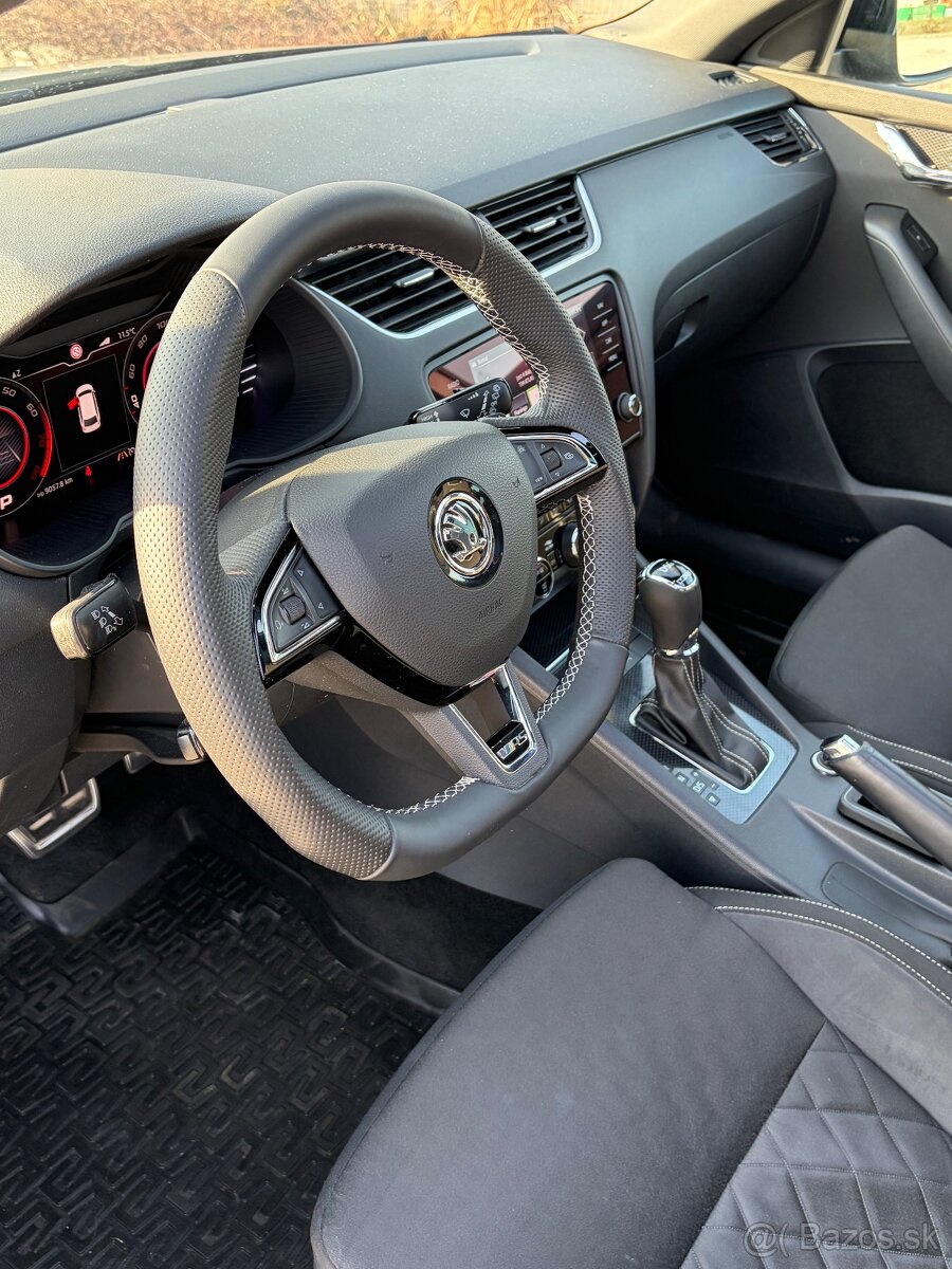 Škoda Octavia Combi RS 245 - 13