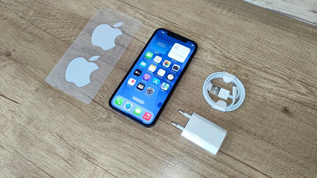 iPhone 12 black - super stav + v záruke - 13