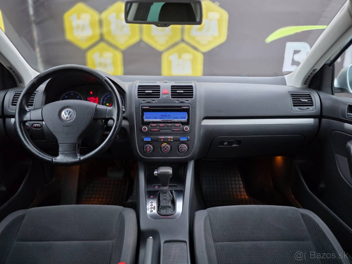 Volkswagen Jetta 1.9 TDI Comfortline DSG - 13