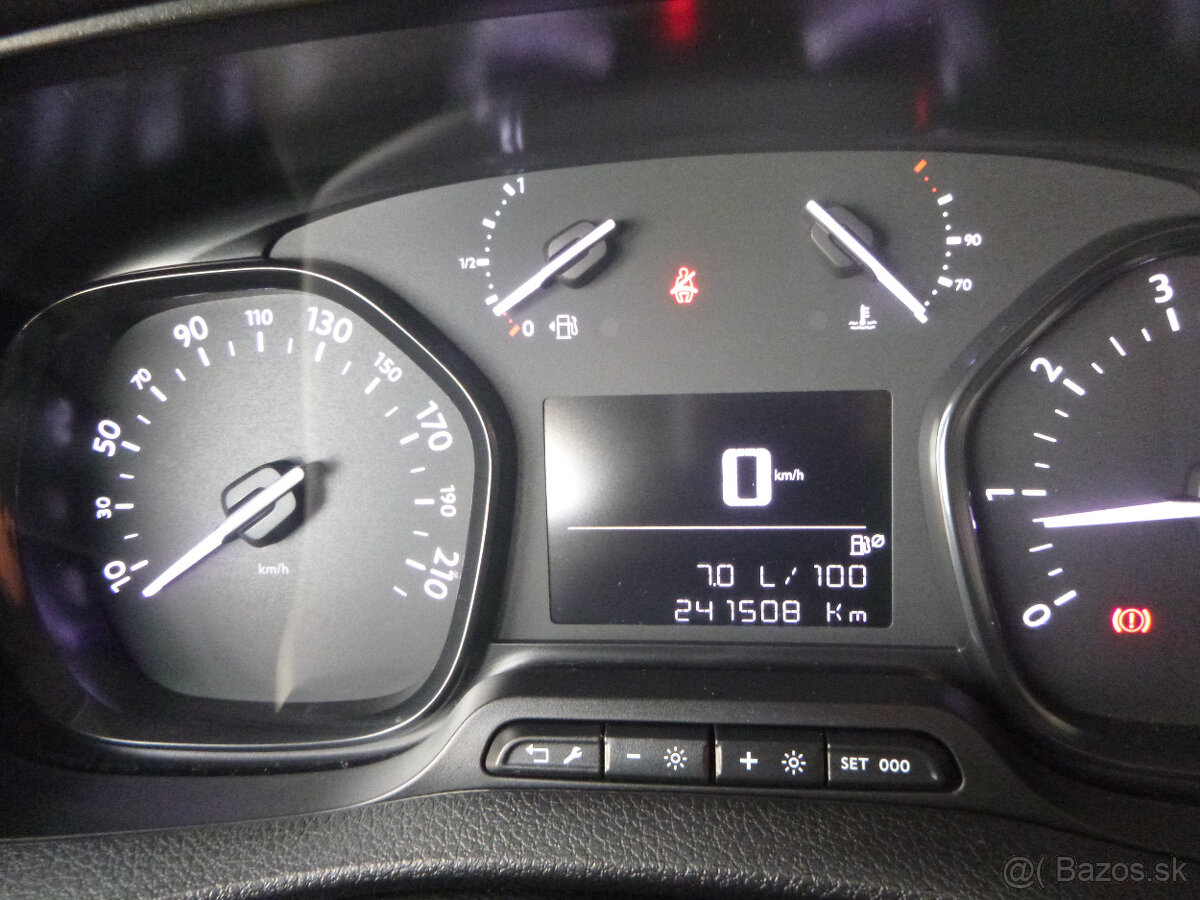 Peugeot Traveller 2,0Hdi 150Ps 2018 - 13