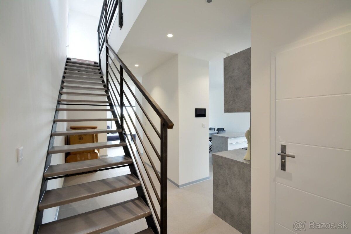 Na predaj rekreačný dom Veľká Lomnica, ulica Pod Lesom - 13