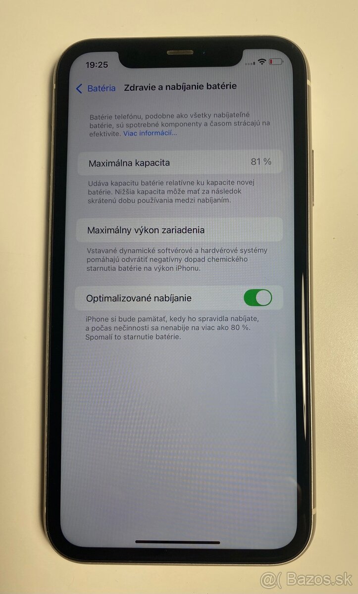 iPhone 11, batéria 81% - 13