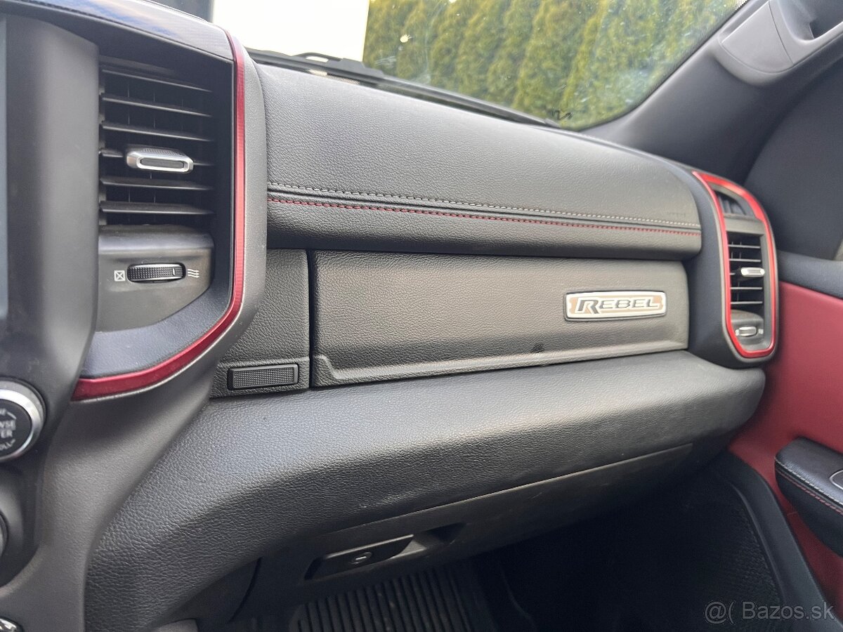 Dodge ram 1500 5.7 hemi Rebel - 13