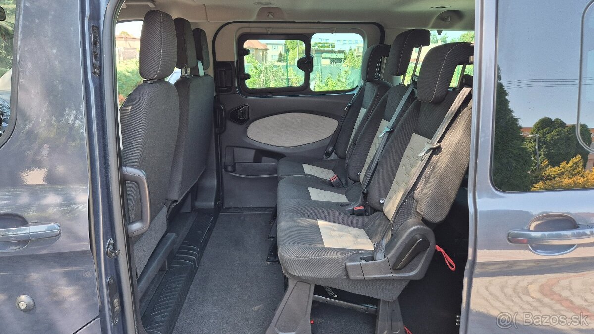 Ford Tourneo Custom 2.2 TDCi 155k Titanium L2H1 - 13