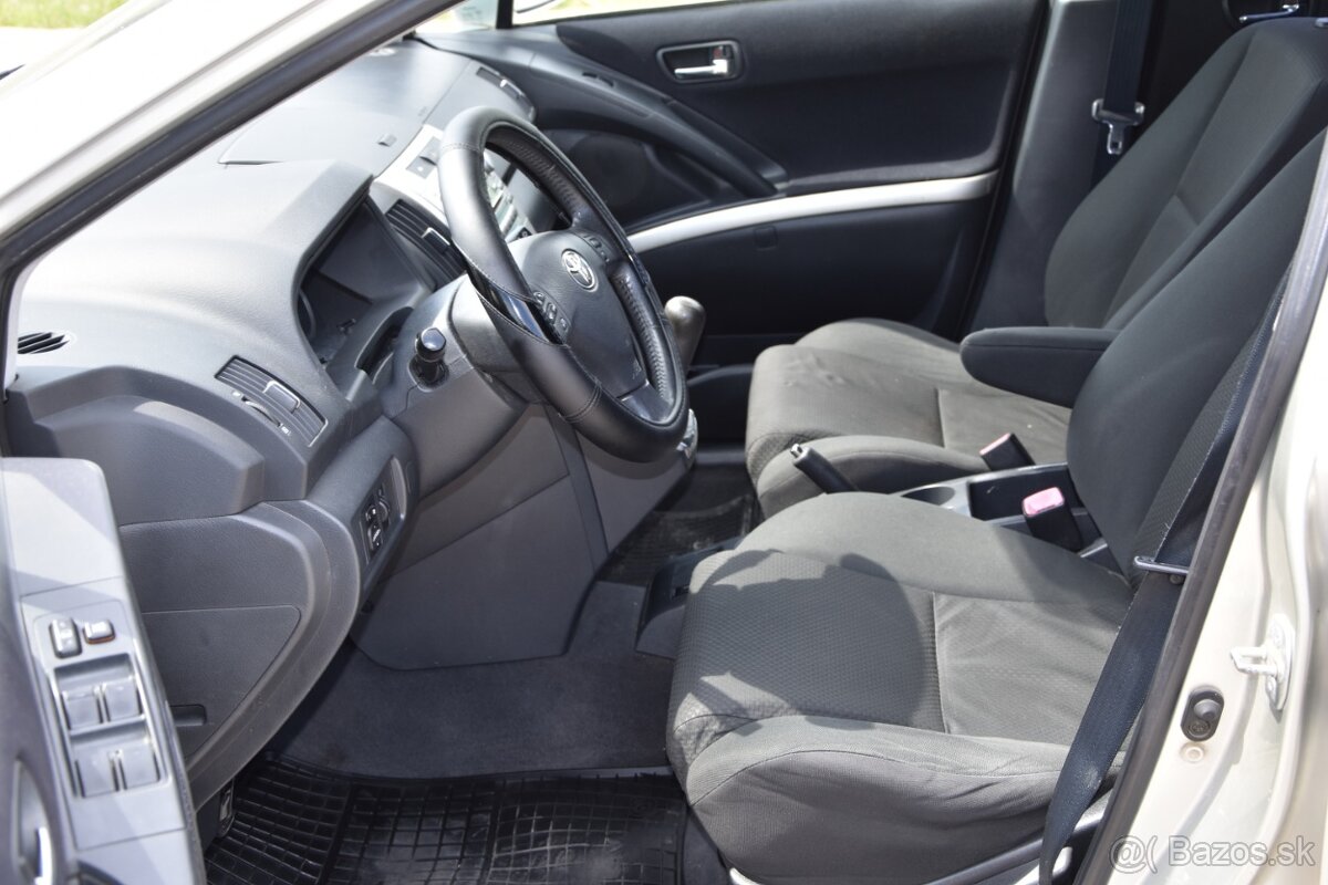 Toyota Corolla Verso 2.0 D-4D Base - 13