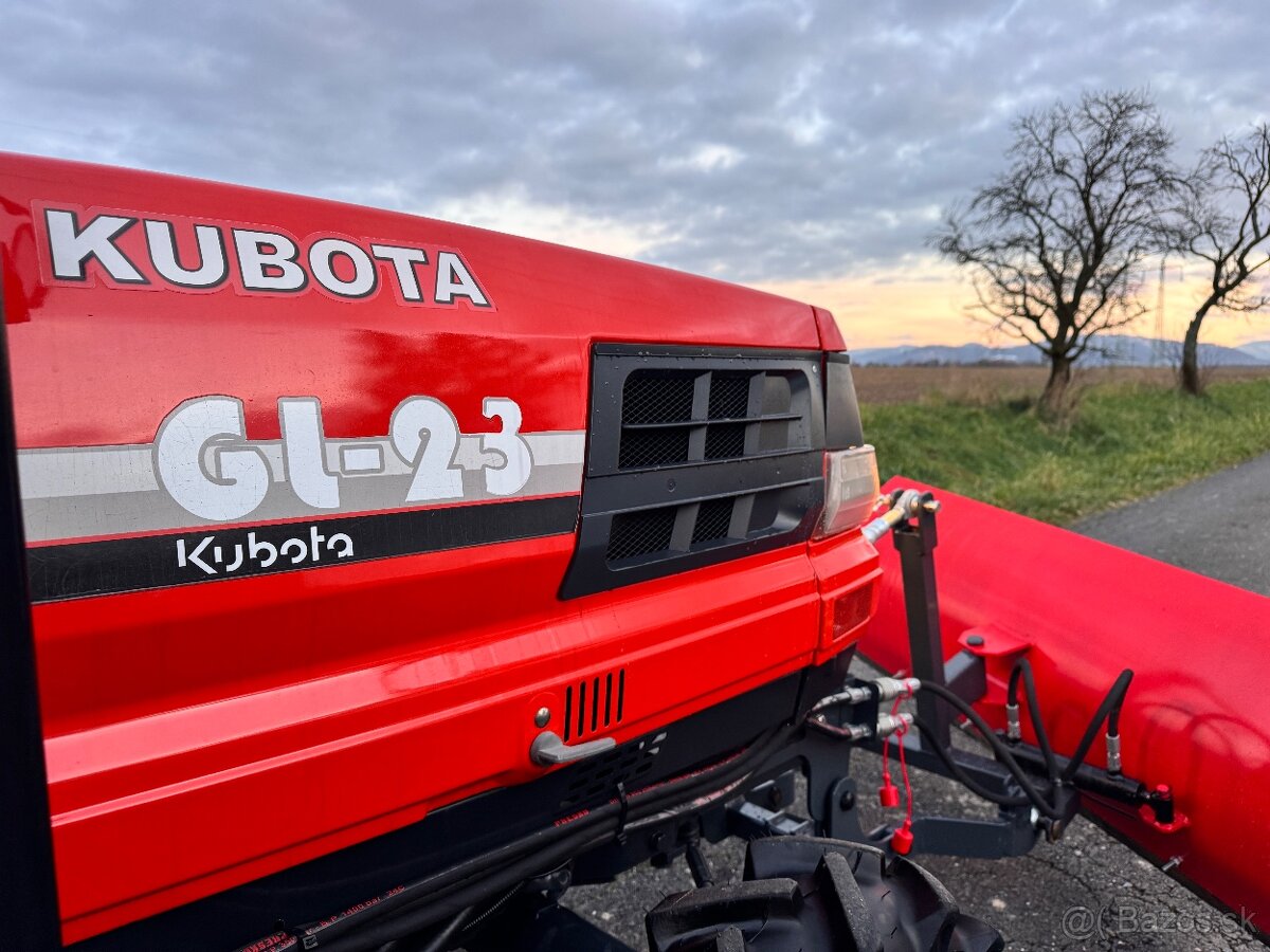 KUBOTA GL23 vyhřívaná kabina • radlice + sypa - 13