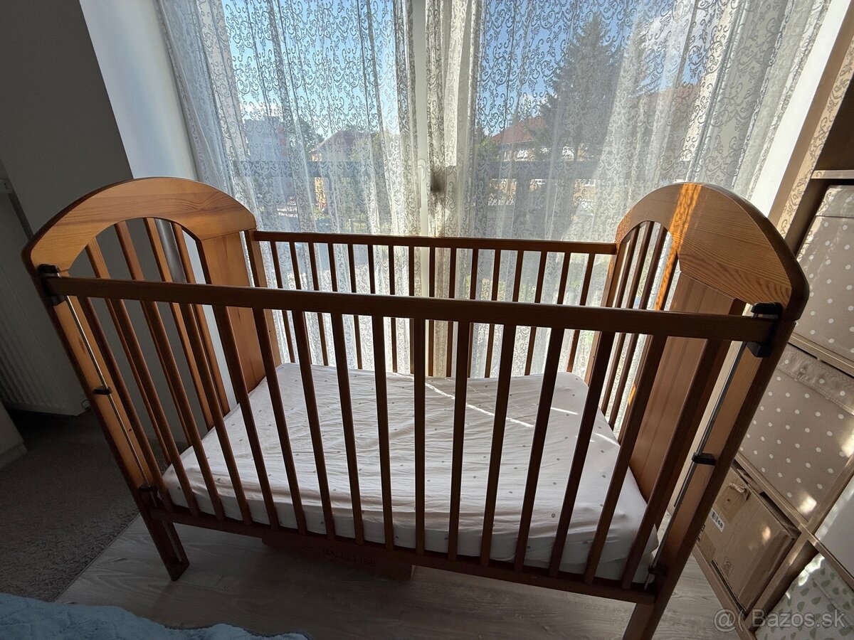 Drevená detská postielka z masívu - 13