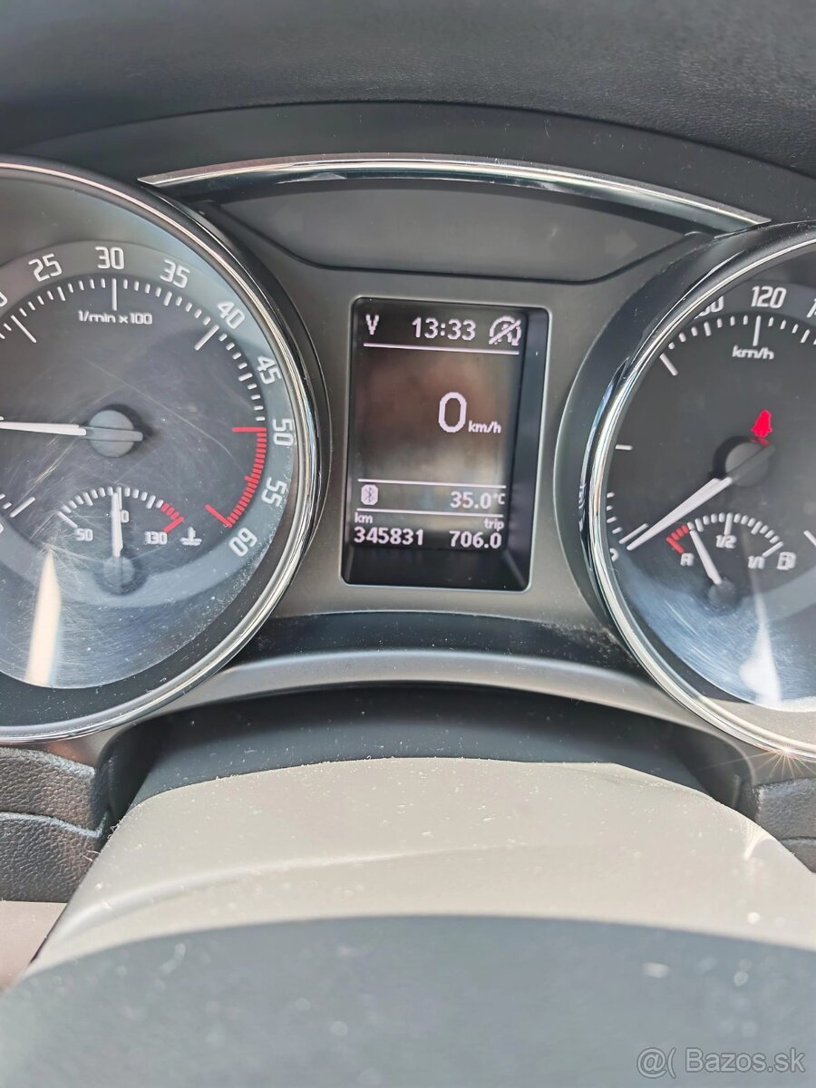 Škoda Superb 2.0 TDi - 13