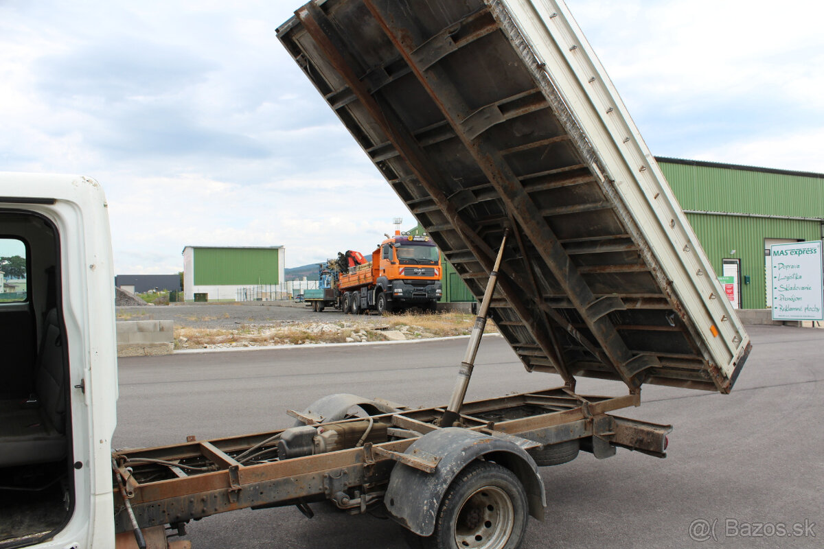 Nissan Cabstar 2.5dCi 35.13 D L2 Premium - 13