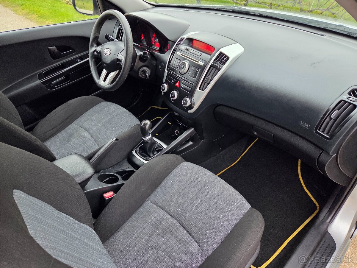 Kia Ceed 1.4 16V 66KW/90PS R.V.03/2012 - 13