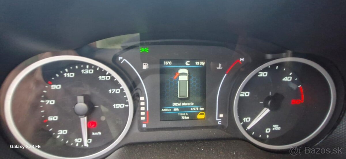 Odtahový špeciál Iveco Daily - 13