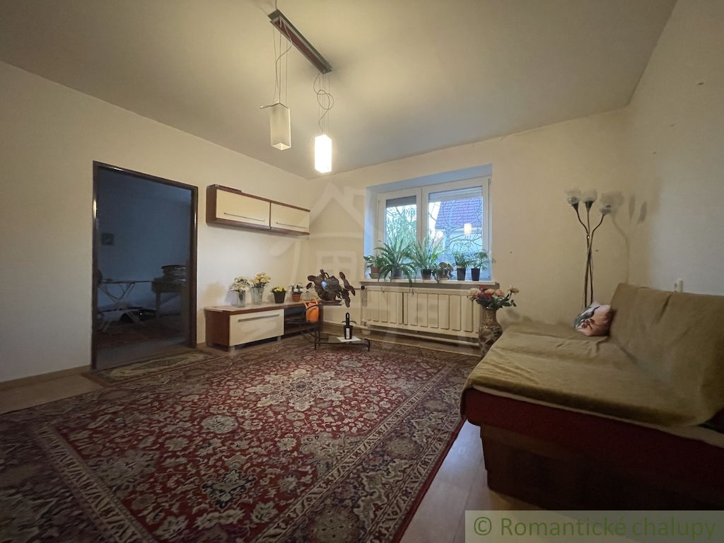 Štvorizbový rodinný dom vo vyhľadávanej lokalite Nových Zá - 13