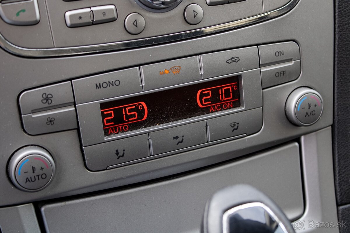 Ford Galaxy 2.0 TDCi DPF Titanium / Automat / 96kW - 13