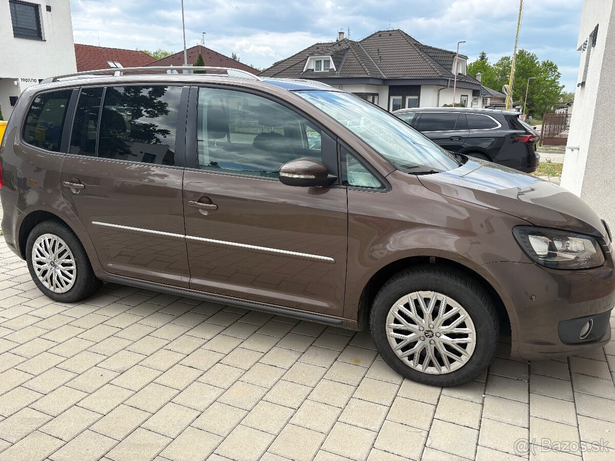 Volkswagen Touran 2.0 TDI - 13