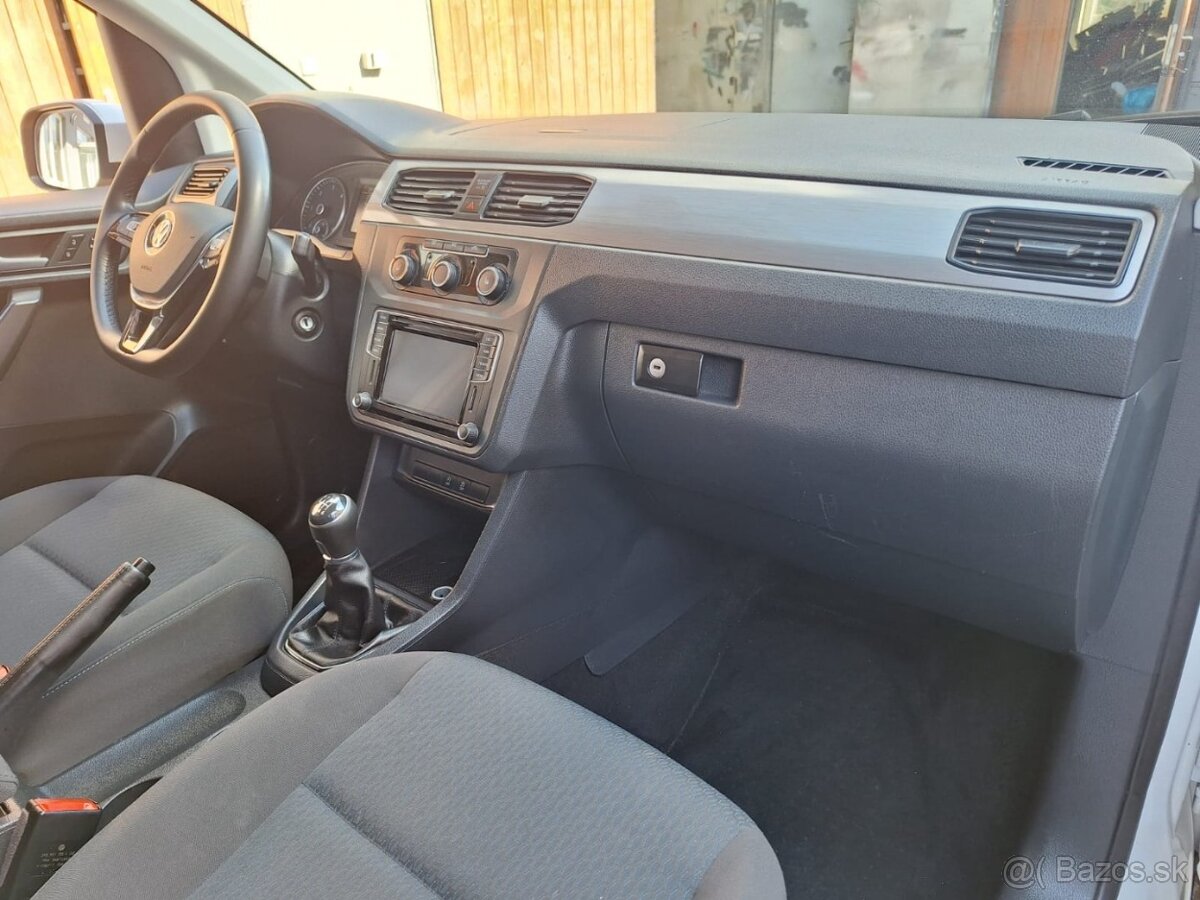 VOLKSWAGEN CADDY MAXI 2,0TDi 5-7míst 4MOTION - 13
