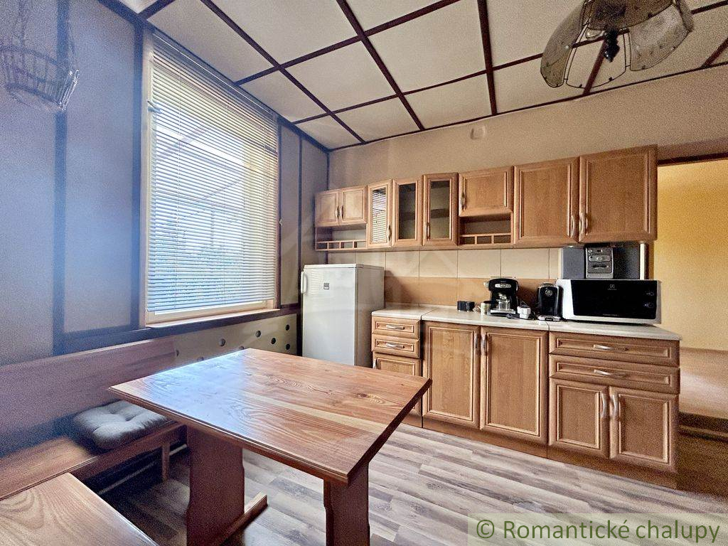 ZNÍŽENÁ CENA - Ihneď obývateľný dom v tichej časti obce Ge - 13