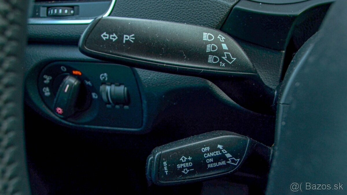 Predám-Audi Q3 2,0 TDI SPORT DESIGN - 13