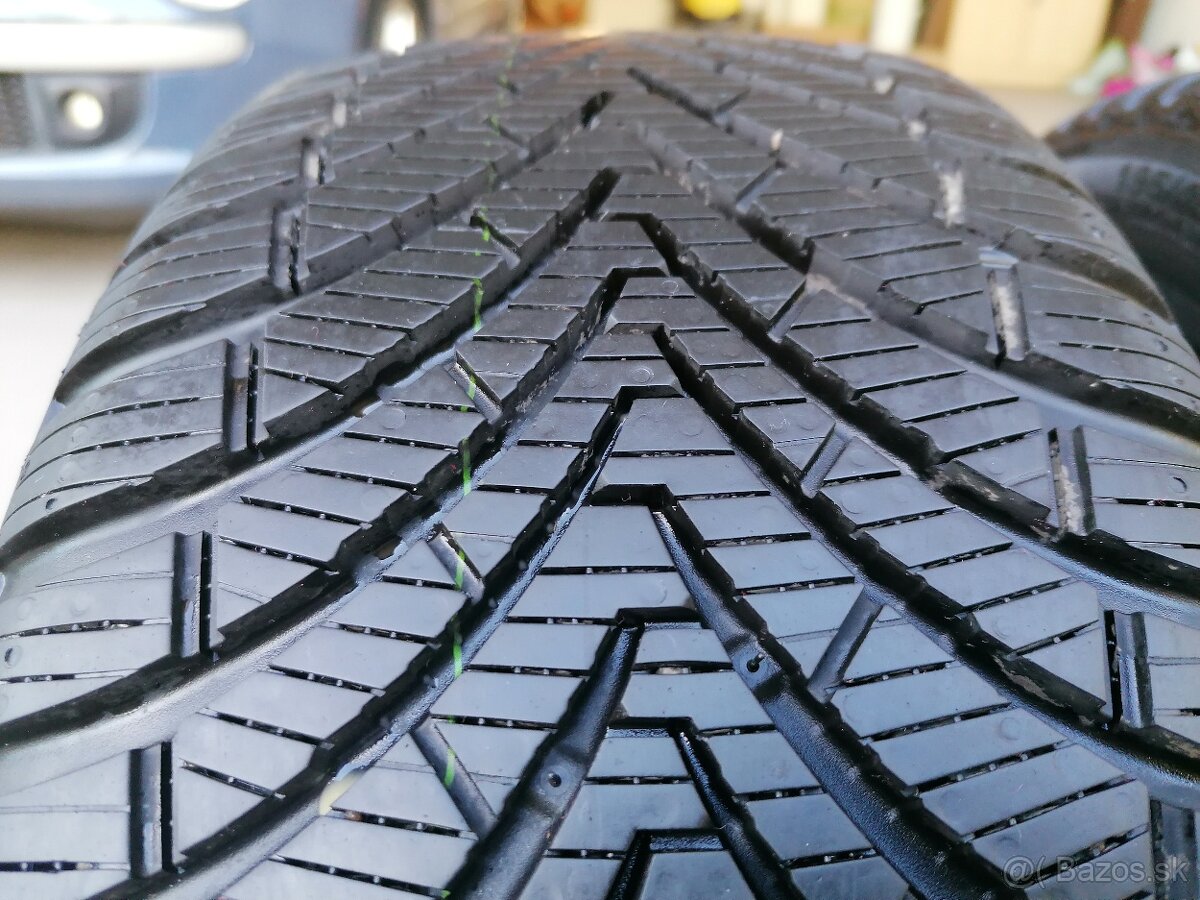 KUMHO 195/45 R16 SOLUS 4S HA32 84v - 13