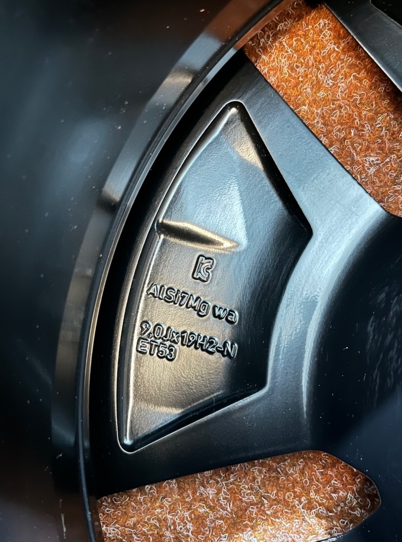 5x108 R19 originál POLESTAR 2 - dvourozměr - 13