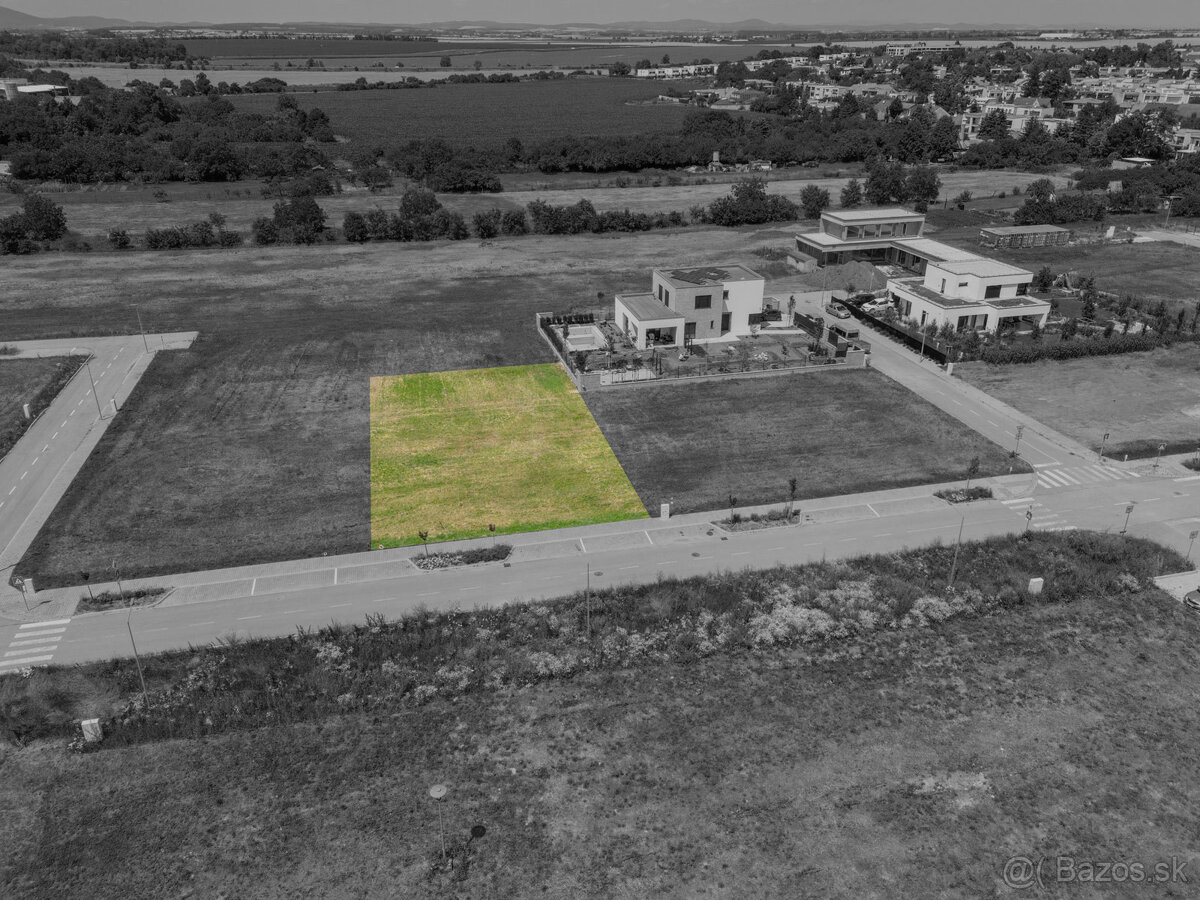 Na predaj nadštandardný stavebný pozemok vo vyhľadávanej lok - 13