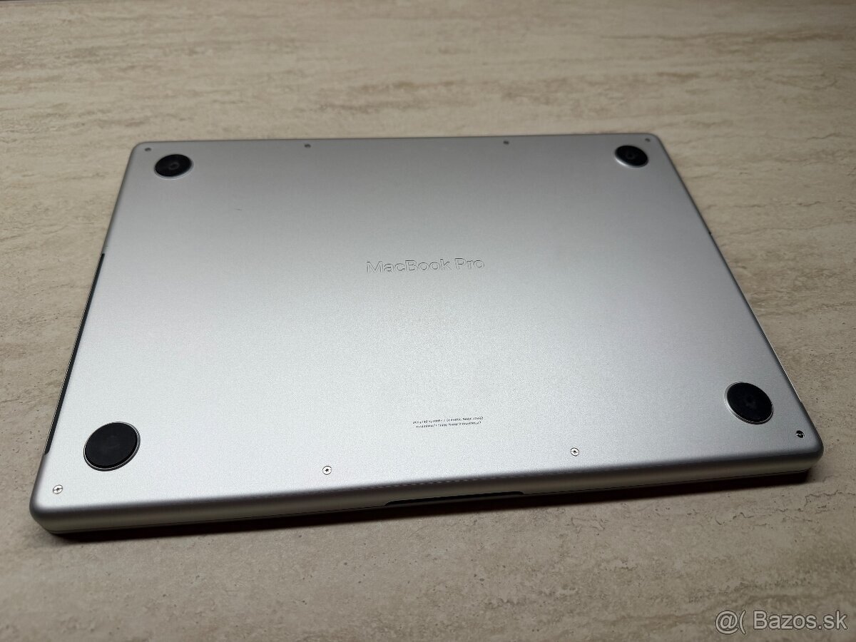 Apple MacBook Pro 14" / M3 Pro / 18GB / 512GB - 13