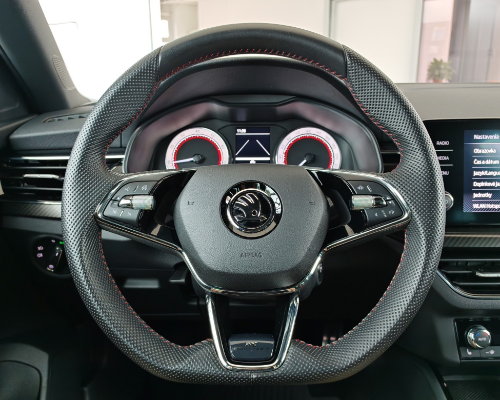 Škoda Scala 1.5 TSI Monte Carlo// AJ NA SPLÁTKY// - 13