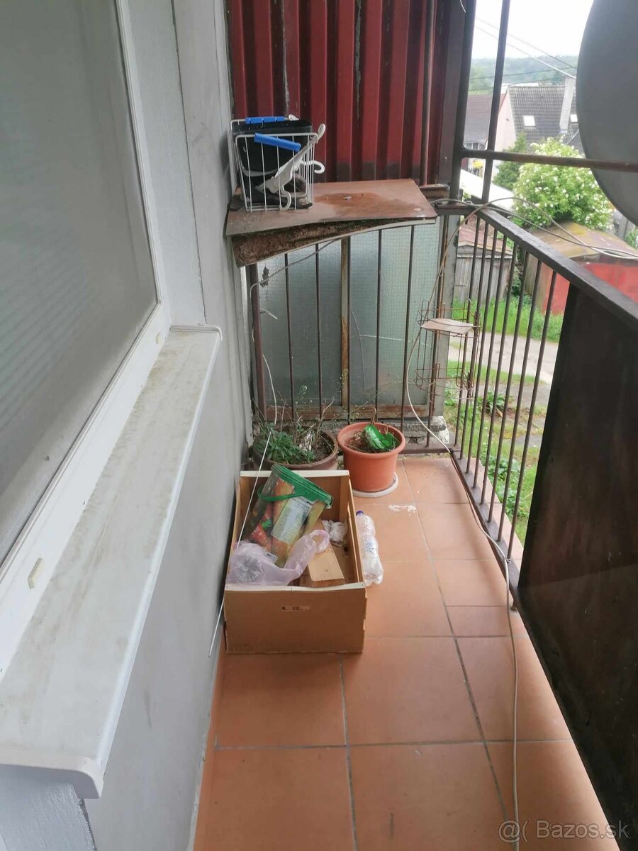 ZĽAVNENÉ • Na predaj byt 3+1 s balkónom v Dolných Surovinách - 13