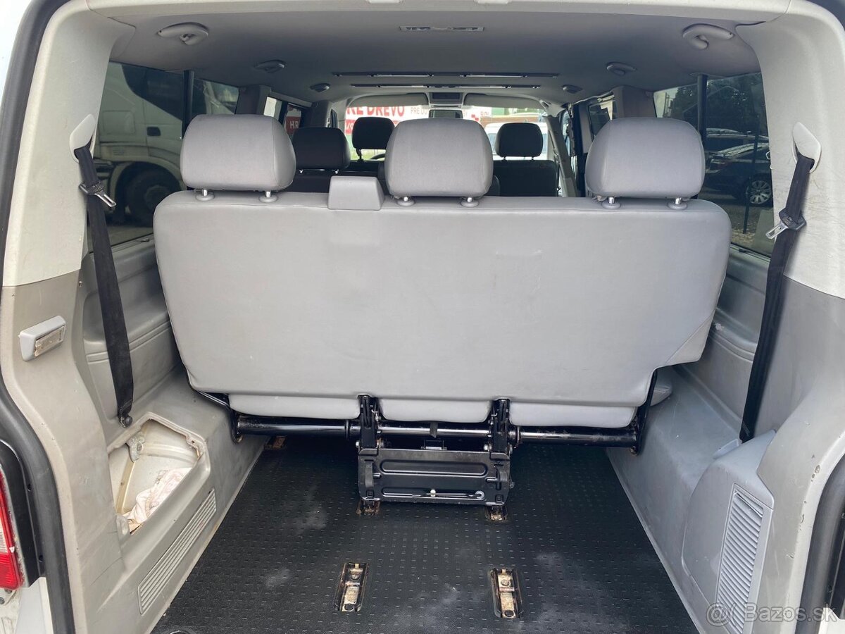 Volkswagen Caravelle long - 13