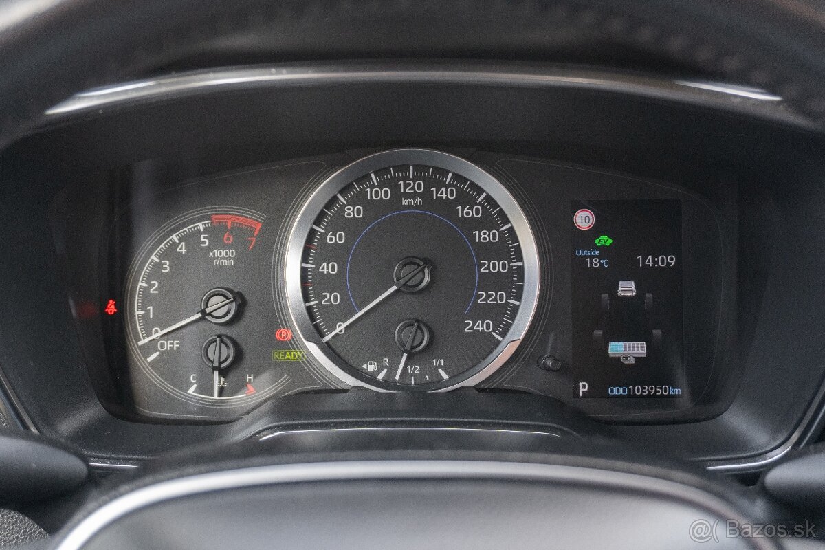 Toyota Corolla Combi 1.8 Hybrid - 13