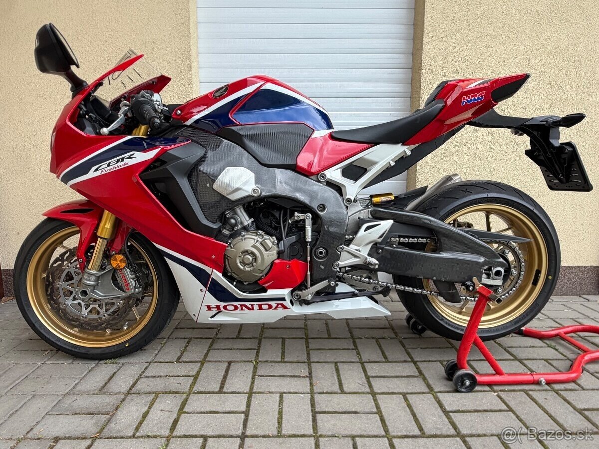 HONDA CBR 1000RR SP 2018 - 13