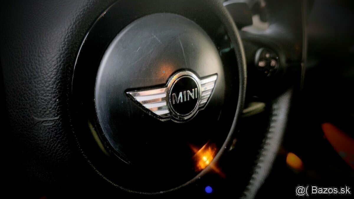 Mini Countryman Cooper D ALL4 A/T - 13