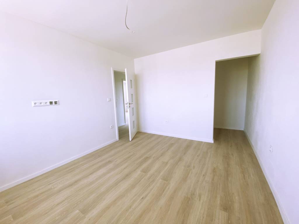 Úsporný 4 izbový poschodový rodinný dom - novostavba, Veľké - 13