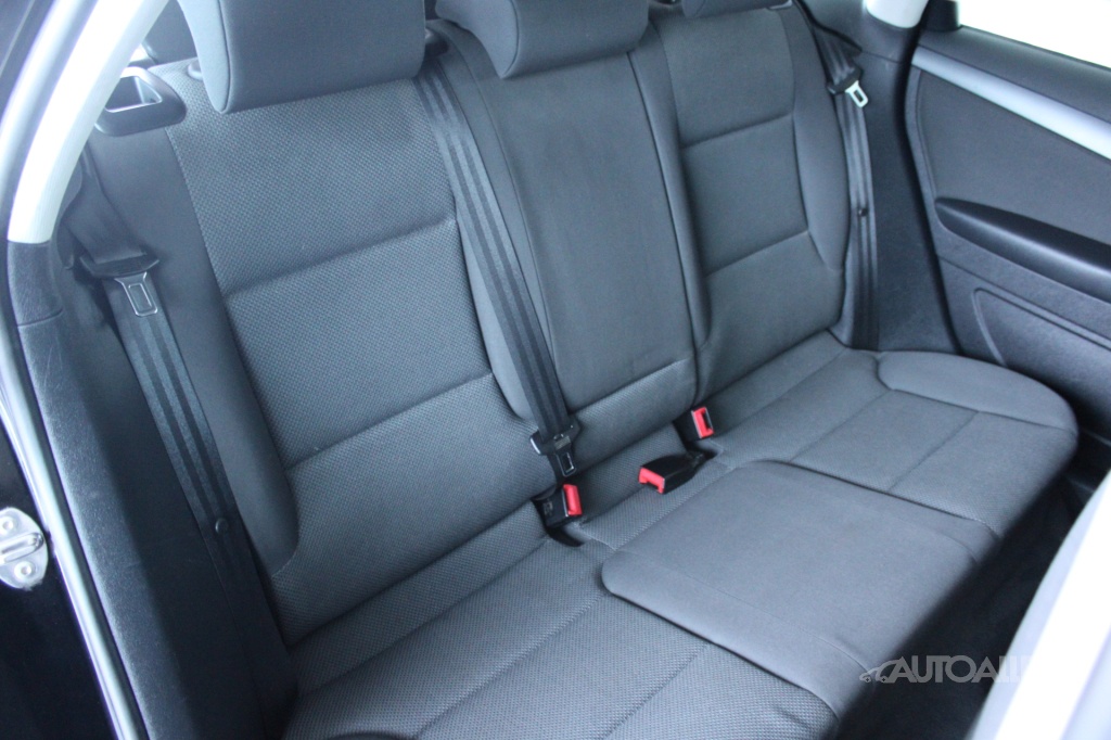 Audi A3 Sportback 1,6 TDi 66 kW - 13