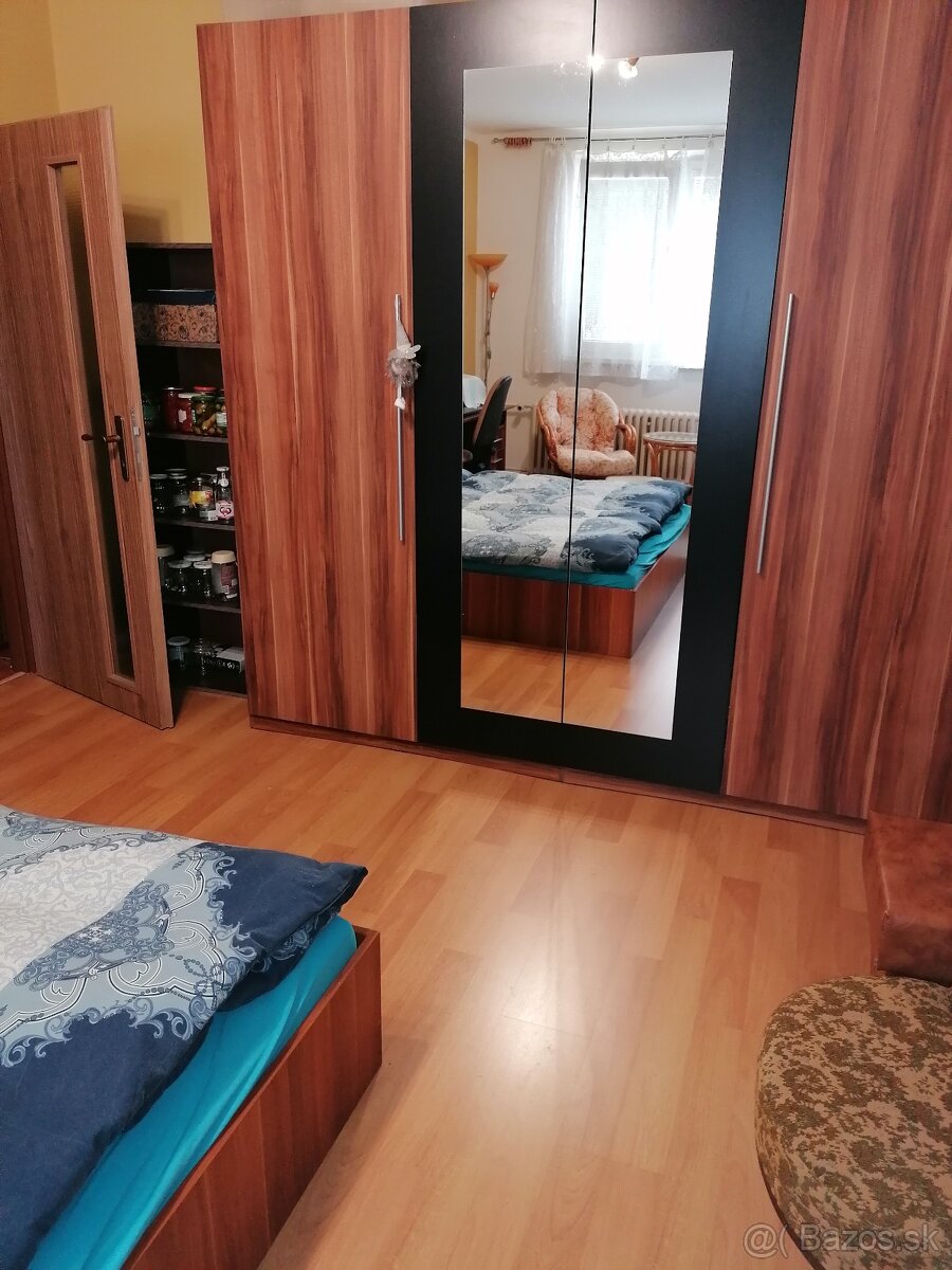 1 izbový byt Nové Zámky - 13