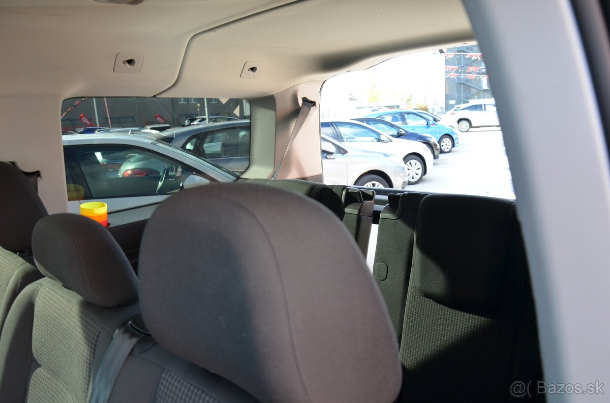 Volkswagen Caddy Life MAXI 1,5 TSi 84KW M6 7miestne - 13